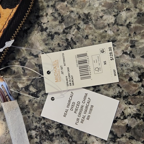 MK wallet - Picture 3 of 6